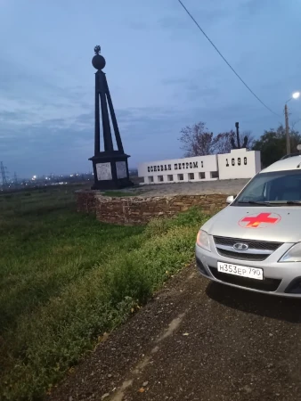
    Машина службы перевозки лежачих больных
